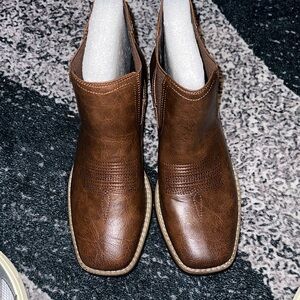 Men's Brown Western Slip-On Boots - Classic Pull-On Style